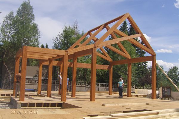 City-Living-Calgary-Alberta-Canadian-timberframes-construction-timber-frame